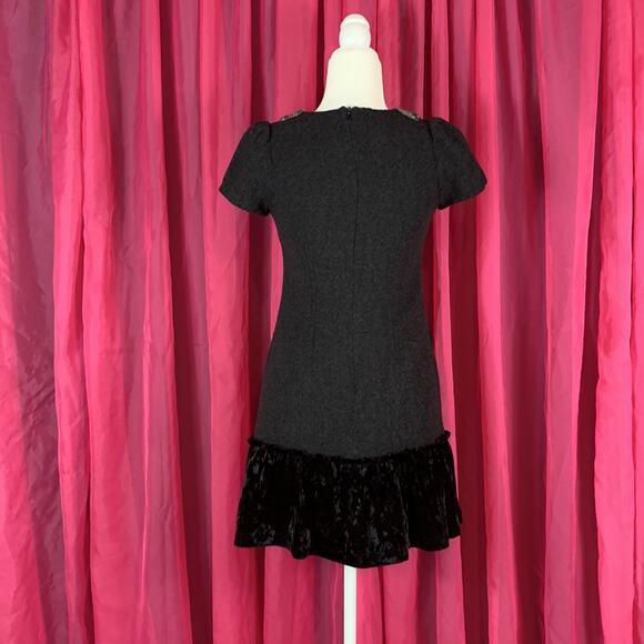 Gracieux Couleur Bead embellished velvet ruffle drop waist dress, size small - Picture 2 of 12